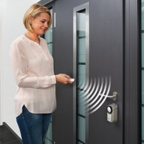 SmartKey Радиоуправляемый привод дверного замка HORMANN SmartKey Радиоуправляемый привод дверного замка HORMANN